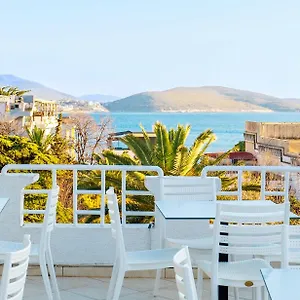 Hotel Myrtai - Center Sarandë